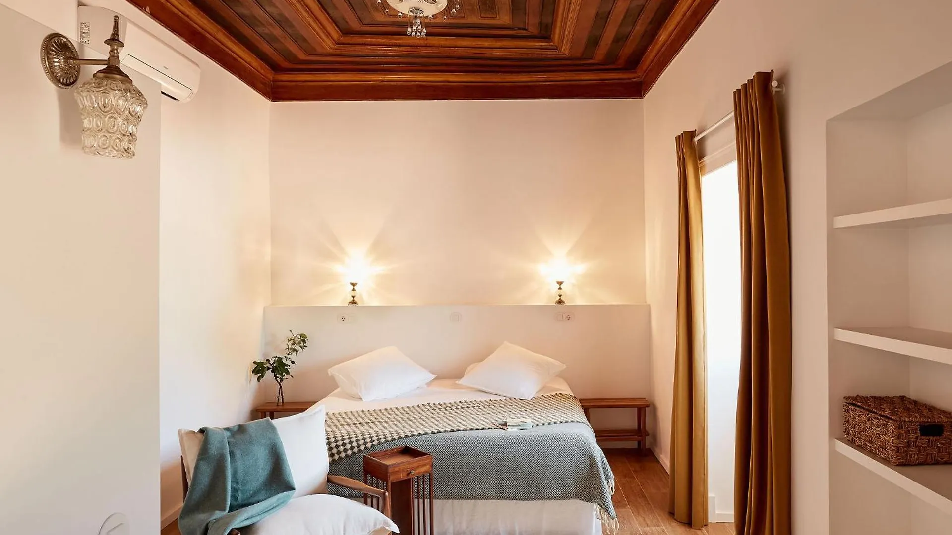 Solar Do Bisavo Bed & Breakfast Bordeira